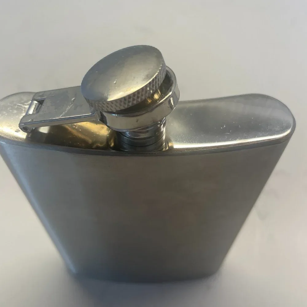 Oggi‎ Stainless Steel Flask, 8oz